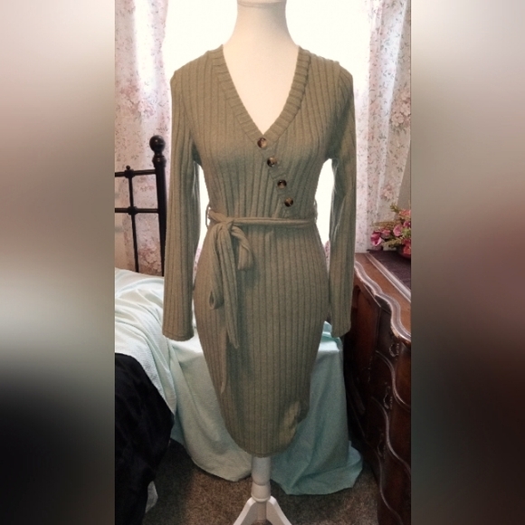 Sold!! - Picture 1 of 12